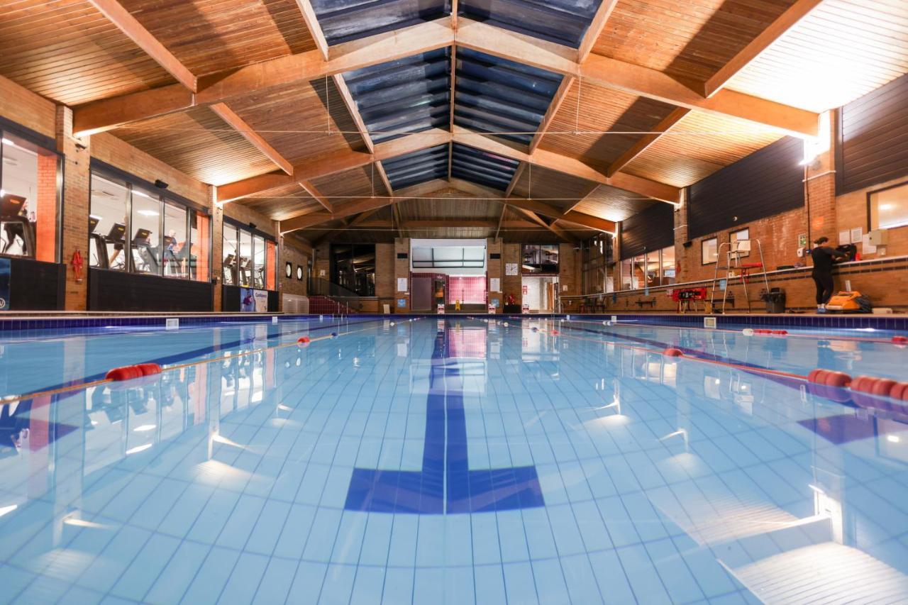 The Waterside Hotel And Leisure Club Манчестер Экстерьер фото